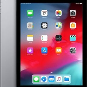 🍎  iPad pro(2016 Model) 32GB Apple 9.7in iPad - Space Gray w NEW stylus